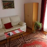 In 54678 Apartment