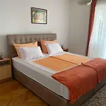 In 54678 Selce