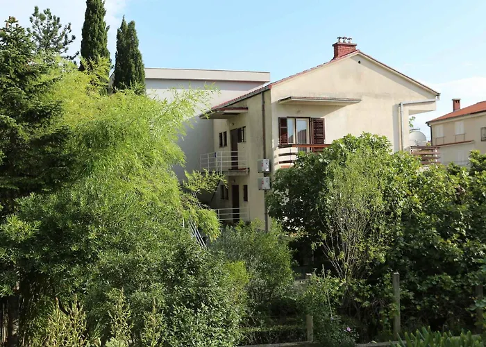 Apartment In 54678